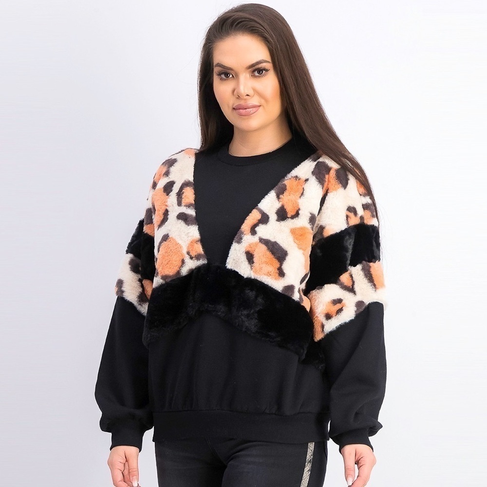 BERSHKA Pullover Sweatshirt